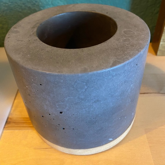 FLIKR personal concrete fireplace - Picture 4 of 6